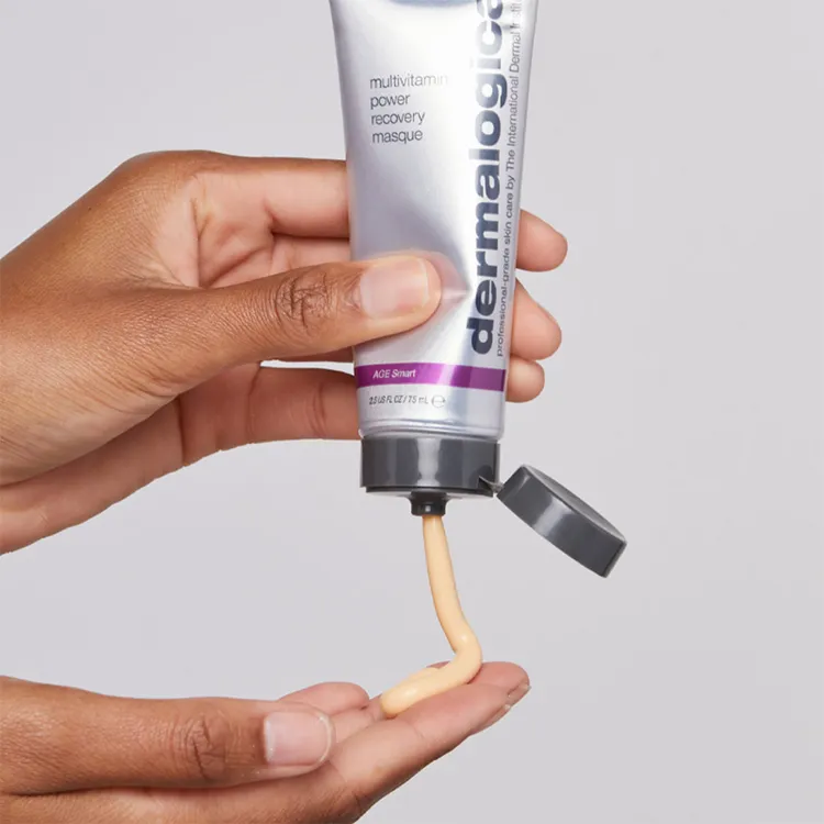 德卡多重維他命再生面膜，2500元。品牌提供