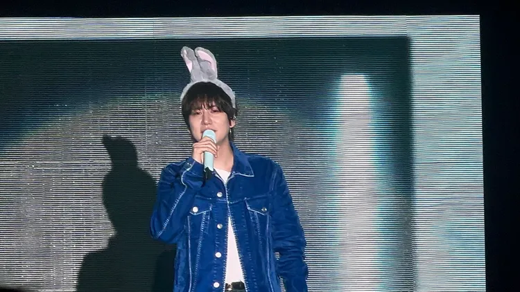 圭賢一語雙關，不停用中文說「真的髮箍」。讀者提供