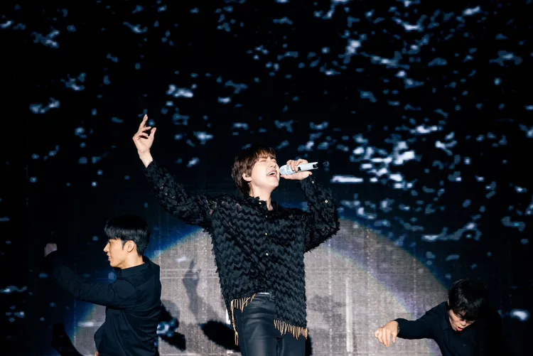 圭賢表示今天更有趣，跟昨天到場的粉絲說不好意思。D-SHOW提供