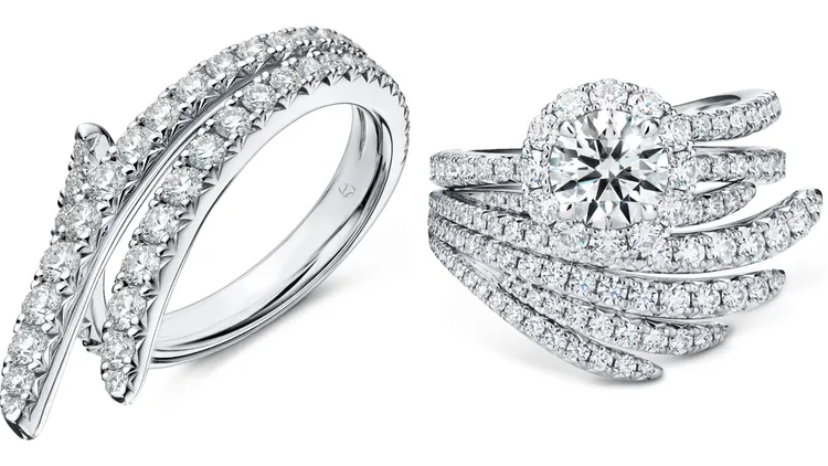 Hearts On Fire Vela白K金法式鑲嵌鑽石戒指（左） 22萬8000元、Vela Halo鉑金鑲鑽戒指（右）58萬8000元&Vela Cocktail白K金鑽石套戒（右）21萬5000元。品牌提供