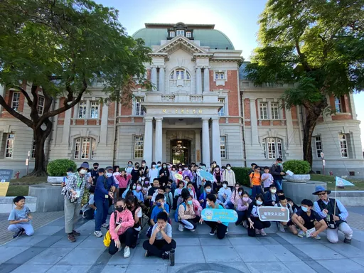 台文館廠商稱「平行創作」 鄉民狂酸:台式新詞又一樁