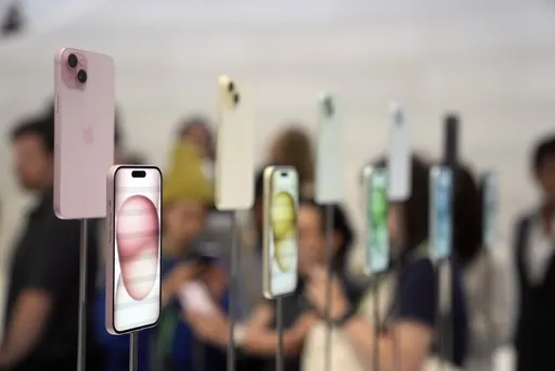 苦等AI iPhone不换机　分析师：苹果营收恐创1年来最大跌幅