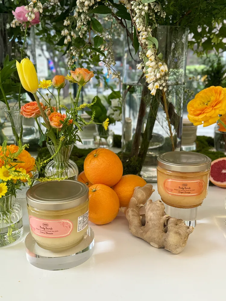 SABON全新升級身體磨砂膏將在5月31日上市，320g／1480元、600g／2080元。張家玲攝