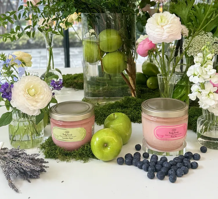 SABON全新升級身體磨砂膏將在5月31日上市，320g／1480元、600g／2080元。張家玲攝