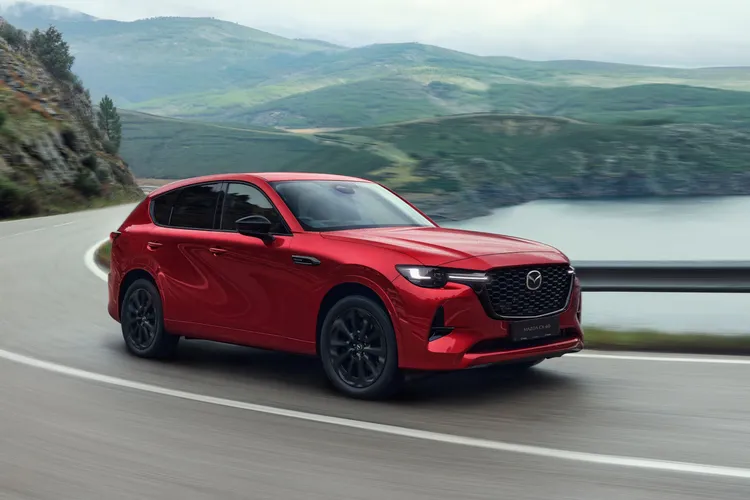 本月購買MAZDA CX-60指定車型，就可享5年原廠保固優惠。原廠照片