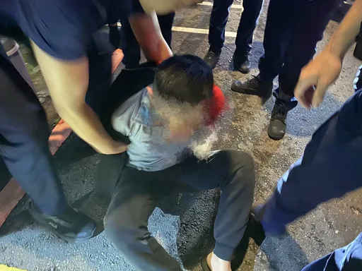 騎士身懷彩虹菸遇警攔檢街頭狂飆　桃警網攔截圍捕到案