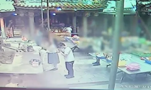 逃出醫院第4天!基隆殺人未遂犯還赴地藏庵參拜 連續擲嘸筊畫面曝光