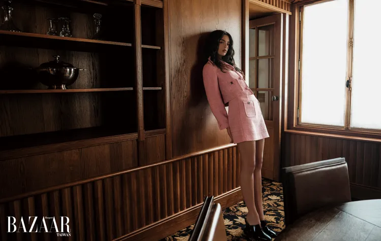 Deva Cassel拍攝《Harper’s BAZAAR》封面。《Harper’s BAZAAR》提供