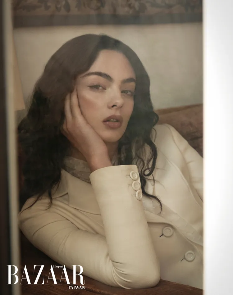 Deva Cassel拍攝《Harper’s BAZAAR》封面。《Harper’s BAZAAR》提供