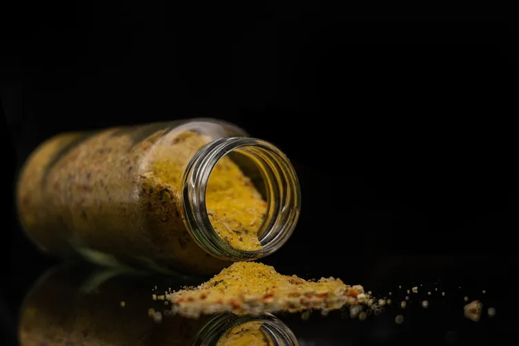 放冰箱或買乾燥劑放入都是好方法。示意圖／翻攝自pixabay