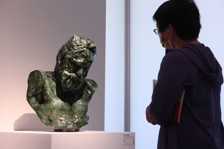 雨果胸像。彭欣偉攝