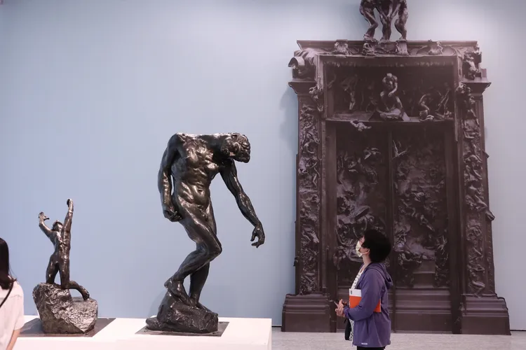 羅丹的《影子》以亞當為原型。彭欣偉攝