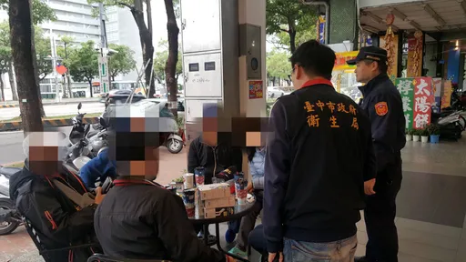 台中超商騎樓禁菸4年僅取締221件挨轟 議員:禁菸同時也應設吸菸區