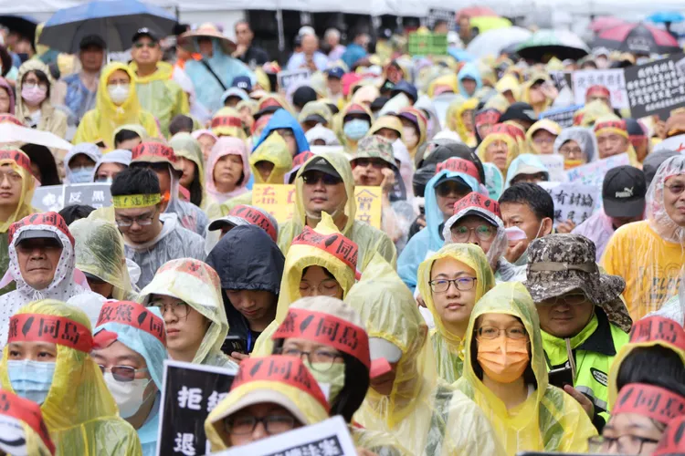 以經民連為首的近20個公民團體，今持續在立院周遭抗議。記者莊宗達攝