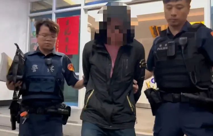 林男遭移送。翻攝畫面