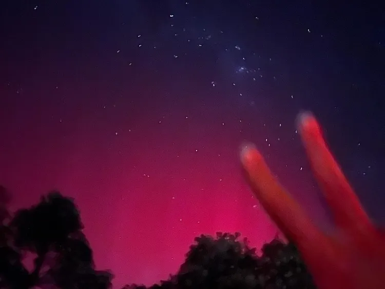 周杰倫看到極光與流星，興奮比YA。翻攝jaychou IG