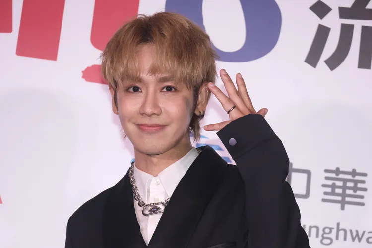 鼓鼓放閃談愛。彭欣偉攝