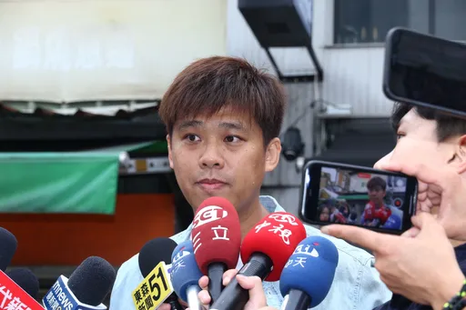 賀軍翔昔被爆喇舌酒店妹　葛斯齊今記者會：「案情不單純」