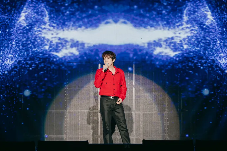 圭賢提到昨天去永和豆漿吃早餐，遇到粉絲讓座。D-SHOW提供