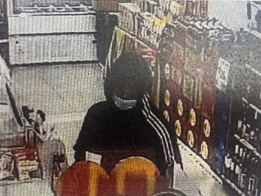 按摩不付錢還搶走7500元 惡男嫌按摩女年紀大還「亂摸」他身體