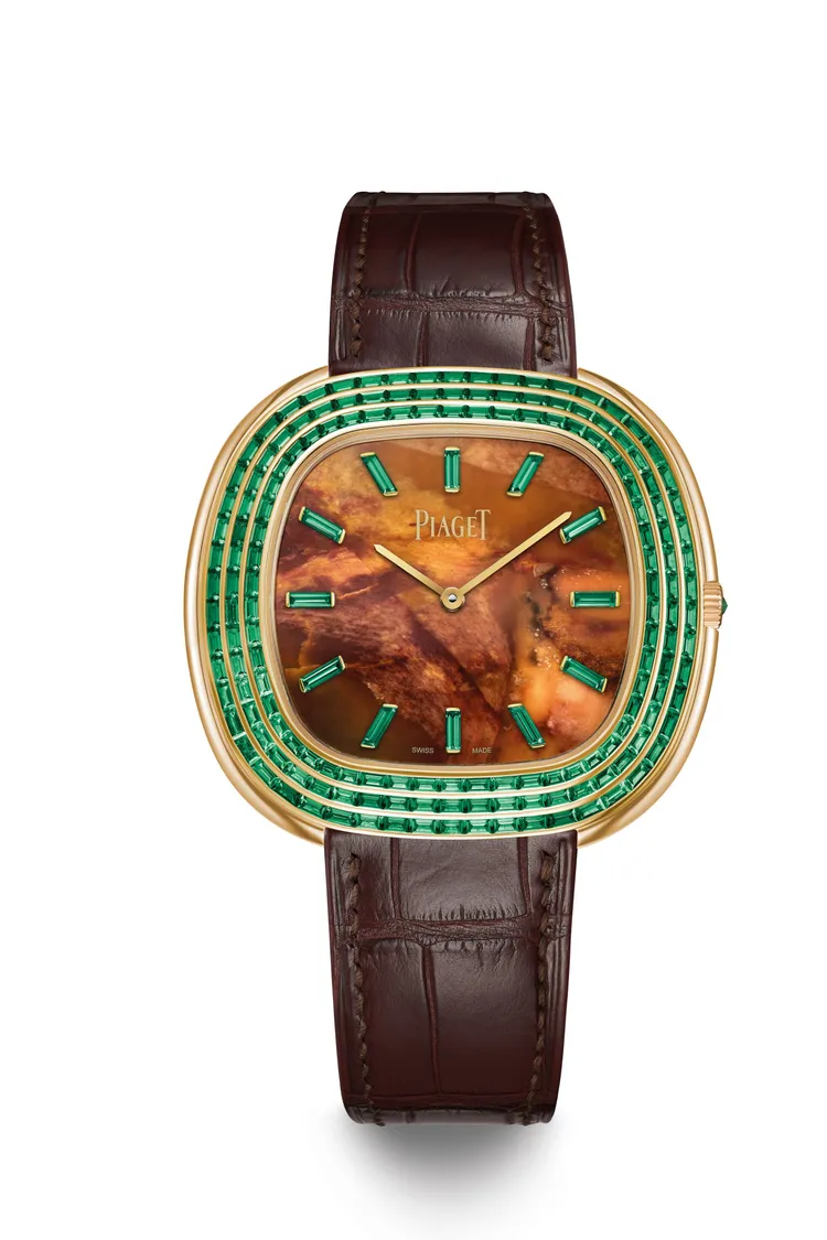 Terrae 18K黃金木化石面盤祖母綠珠寶腕錶，全球限量1件，1410萬元。品牌提供
