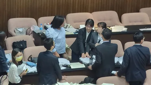 綠委攻擊議事人員　黃光芹：再怎麼野蠻也不能跨越這個紅線
