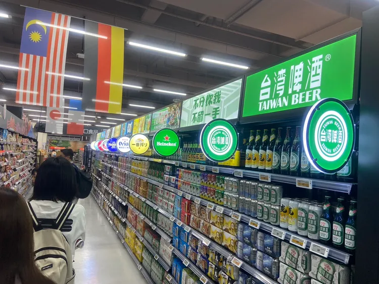 酒條通店中店提供包含葡萄酒、威士忌、日本清酒、燒酎、水果酒、調酒類等超過600個品項。陳揚盛攝