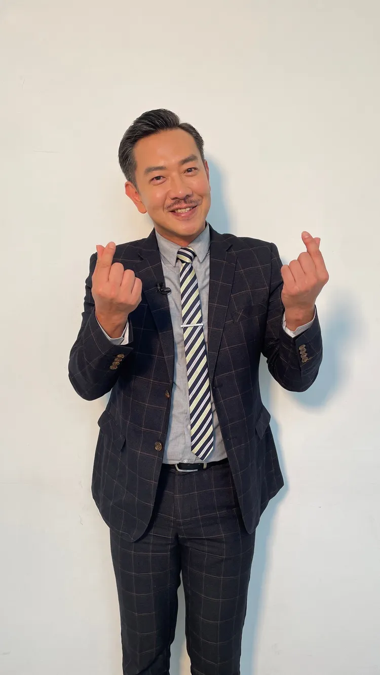 江俊翰擔心老媽爆他料。民視提供