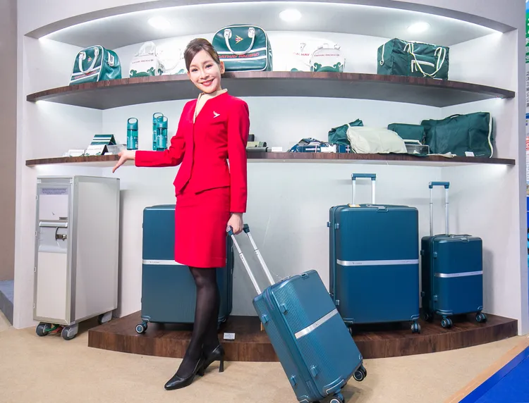現場還有全聯名行李箱等選品。國泰航空提供