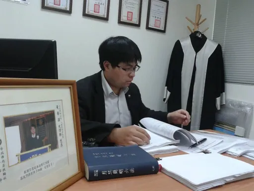 贊同TDR爭議回歸法律面討論 知名人權律師黃帝穎:該修法就修法