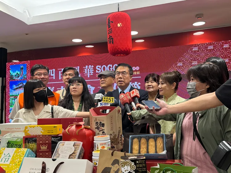 黃偉哲力邀北部民眾就近品嘗台南美味，更歡迎來趟台南，保證好吃又好玩。市府提供