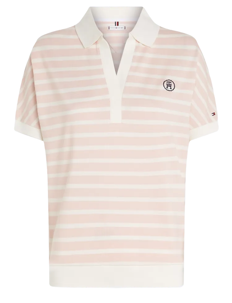 女裝寬版Polo衫，4980元。品牌提供