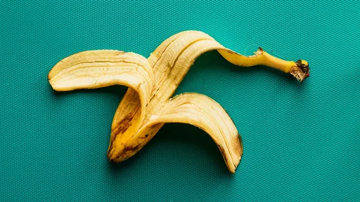 家暴K老婆頭「武器竟是香蕉皮」　丈夫質疑警察：這也算暴力嗎