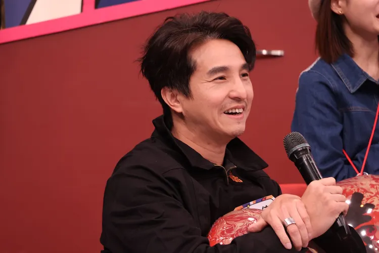 王少偉苦勸粉絲追星不要走火入魔。中天提供