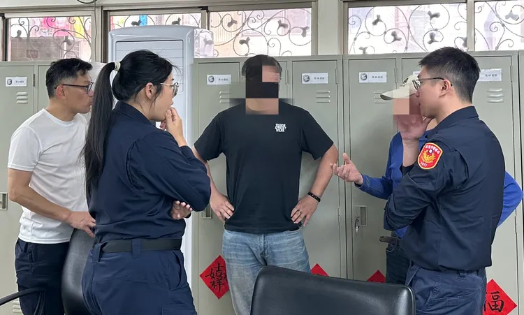 警方協助將骨骸發還給家屬。翻攝照片