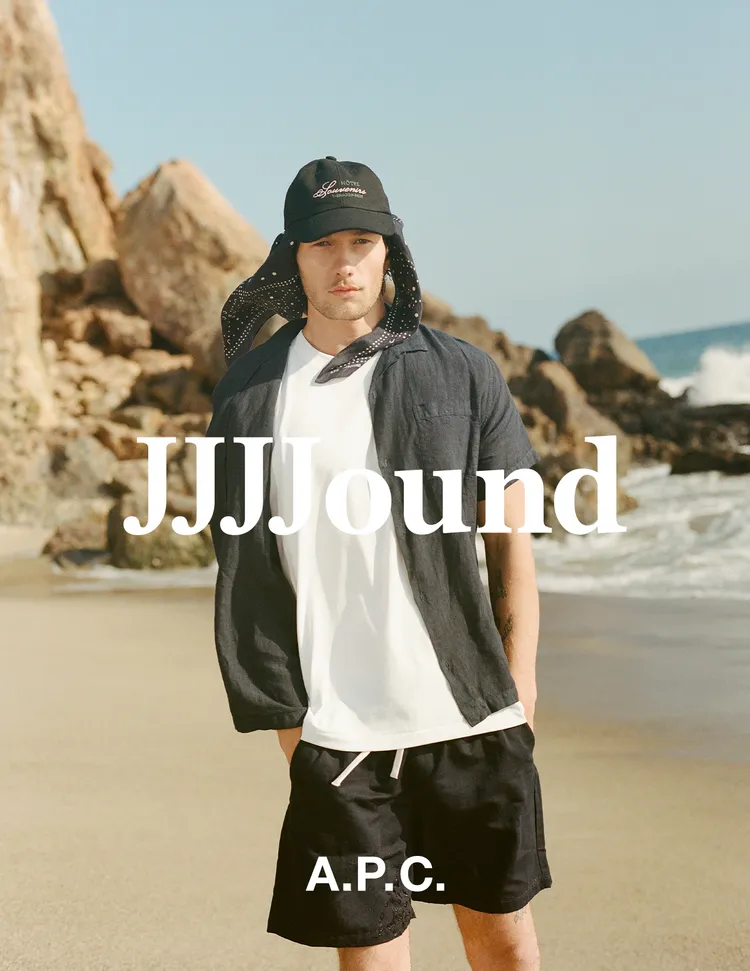 A.P.C.與JJJJound推出合作系列。品牌提供：Photographer：Justin Chung、Styling：Landon Ebeling, Basia Wyszynski、Talent：Basia Wyszynski, Simon Saupe