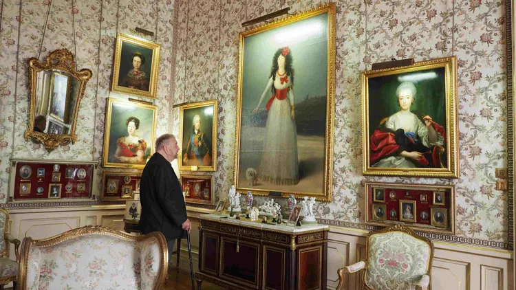 奧斯卡終身成就獎得主卡葉爾巡禮哥雅故居。海鵬影業提供