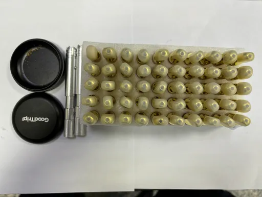 持有和Toyz同款大麻烟弹!台中半裸男路边嗨茫 瞎问警:要买吗?