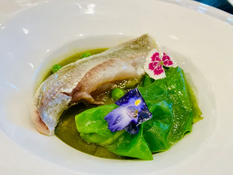 第五道：刺樬生態魚-黃錫鯛。王志弘攝