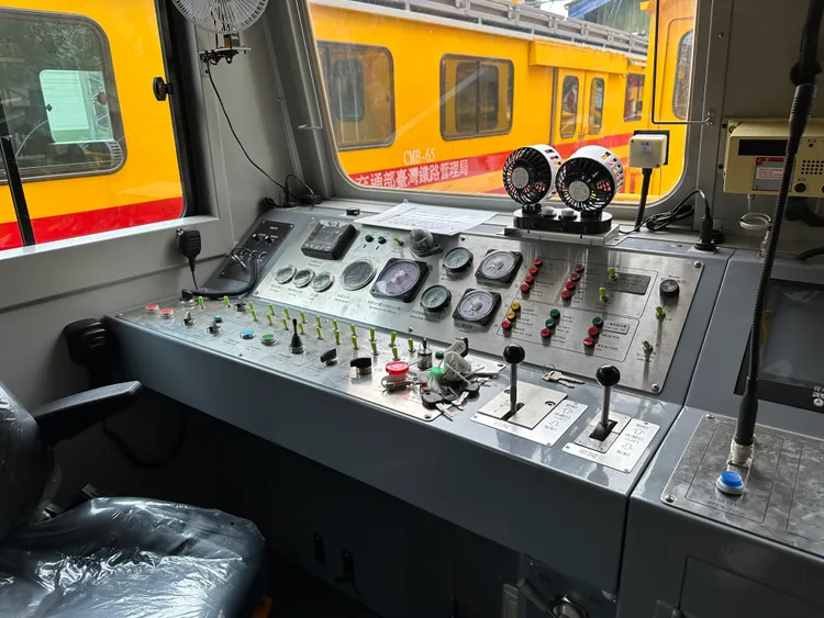未來台鐵將持續更新工作車輛，而目前使用的車輛也會加強保養及檢查