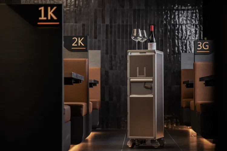 「STAR HUTONG 星胡同」結合頂級航空服務理念，為顧客帶來尊享的環球美食之旅。業者提供