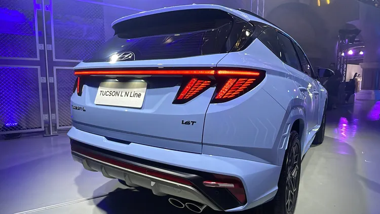 車尾運用賽事運動空氣力學技術，導入了空氣力學尾翼及空氣力學分流後保桿，巧妙設計引導氣流走向讓行駛更加穩定。林浩昇攝