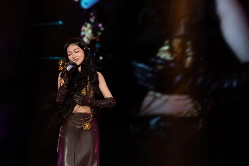 張韶涵抱病淋雨演出被嗆退票 送醫打點滴畫面曝光