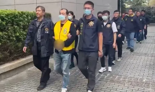 竹聯地虎堂主偕妻入柬埔寨組詐團　高薪拐少年！業績差拘禁電擊、業績第一可「壞壞」