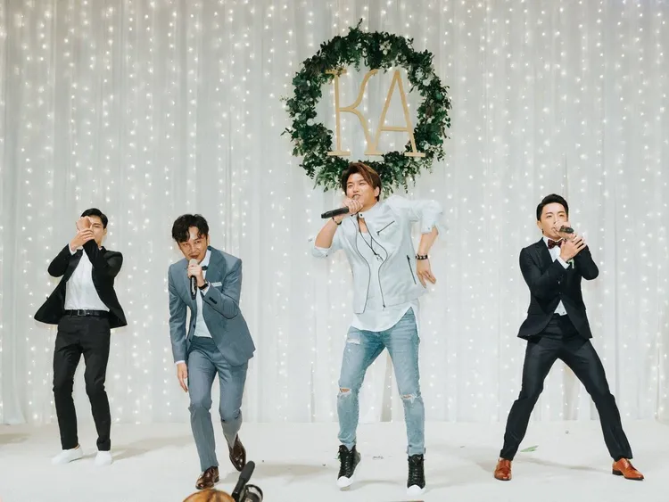 當年坤達（右起）婚禮，阿弟、張書偉和唐振剛Energy微合體已極為轟動。