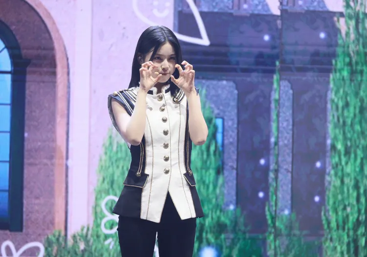 圭珍大讚台灣的地瓜很好吃。彭欣偉攝