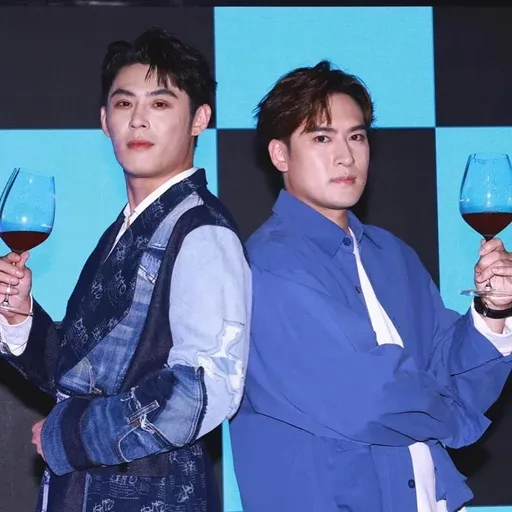 沈建宏遭舊愛爆劈腿還叫「外送茶」 前經紀人乾爹爆:最生氣的是陳奕