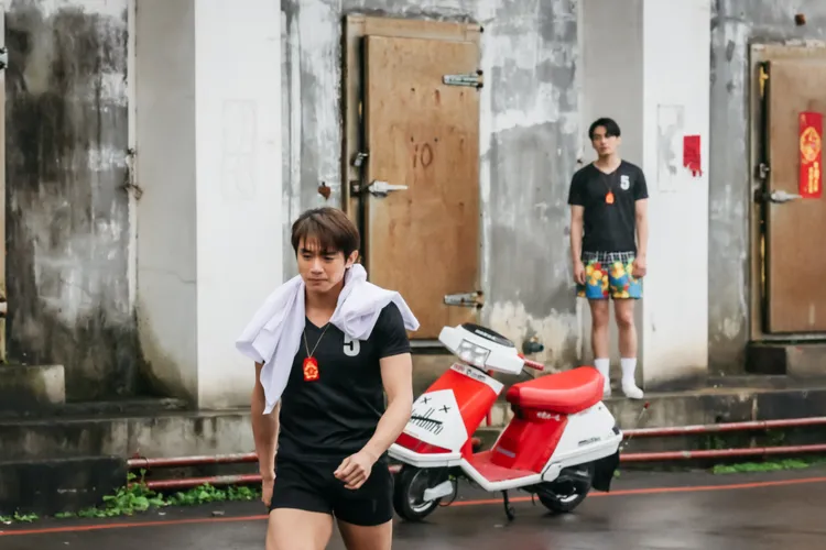 初孟軒（左）向宋柏緯告白後的痛徹心扉。CATCHPLAY提供