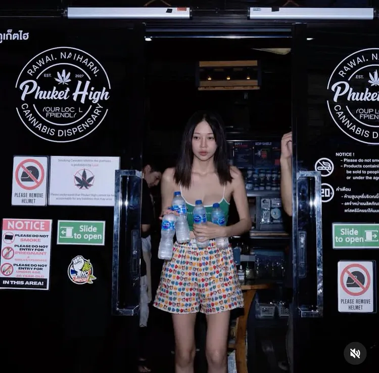 阿乃人在泰國。翻攝阿乃IG