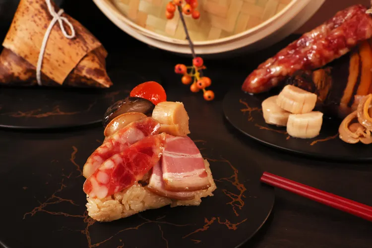 鮑魚臘味雙寶粽。日月千禧提供